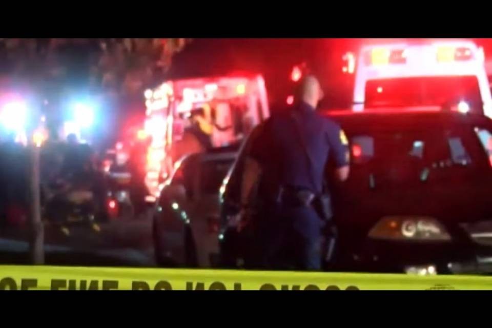Entra in giardino e fa strage al party, 4 morti in California