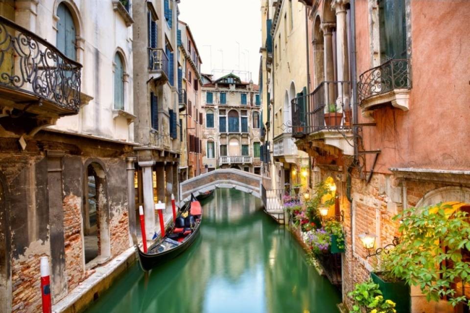 Non sei figo? Via il tuo negozio dal centro di Venezia