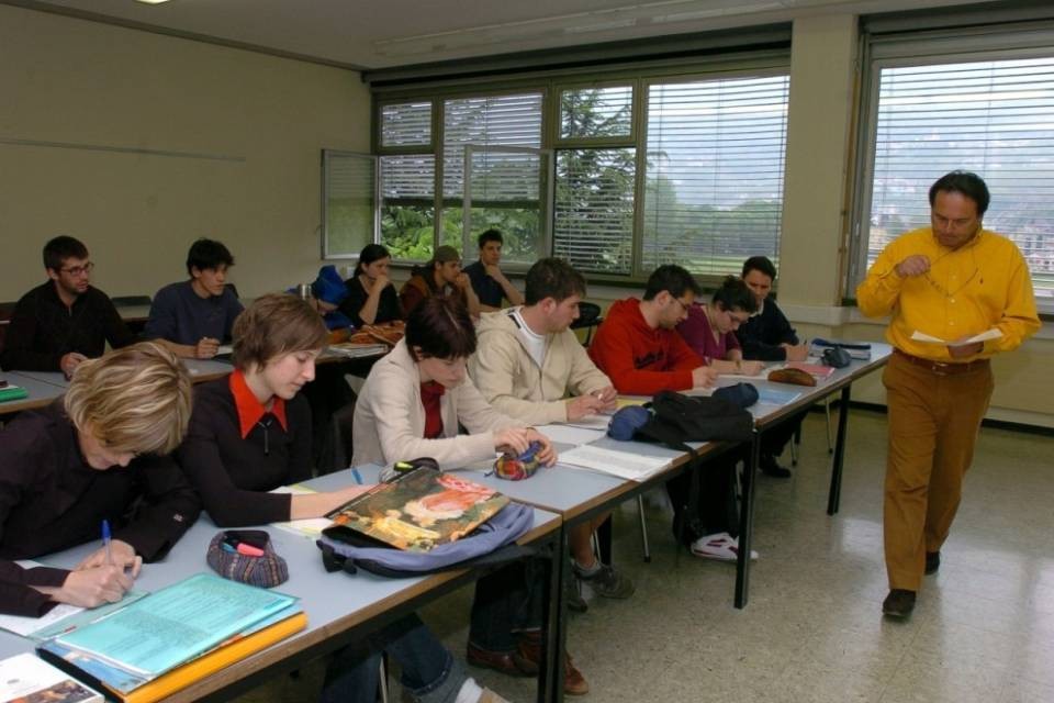 A scuola fino a 18 anni? Il DECS lancia "Obiettivo 95%"
