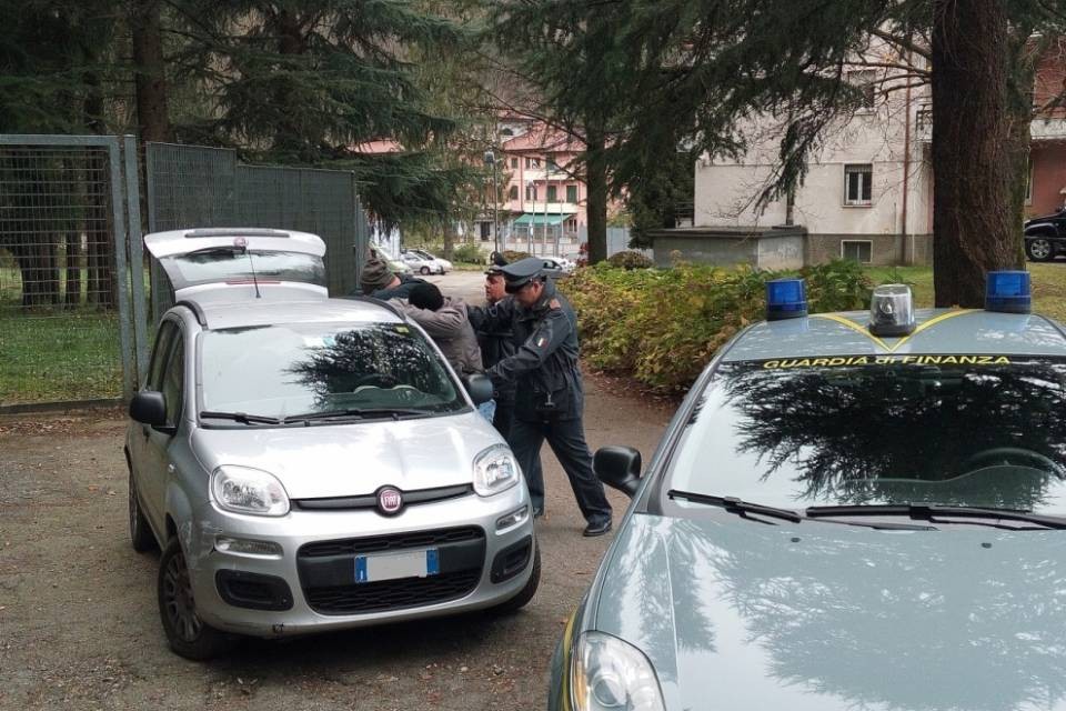 Inseguiti e arrestati sul confine