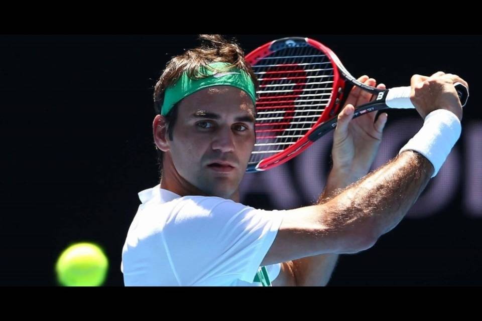 Federer non stecca l’esordio a Wimbledon