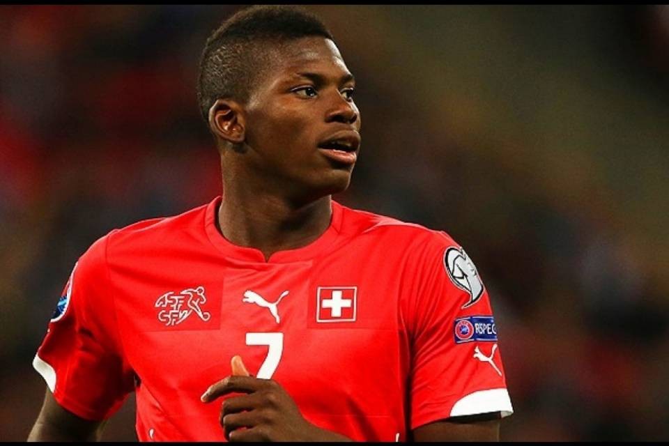 Embolo allo Schalke