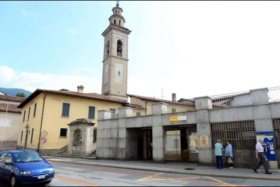 "Non smantellate la posta di Balerna"