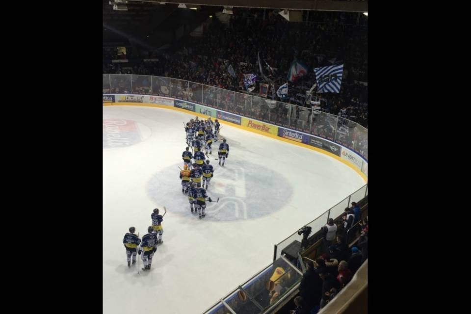 L'Ambrì vince una partita... surreale