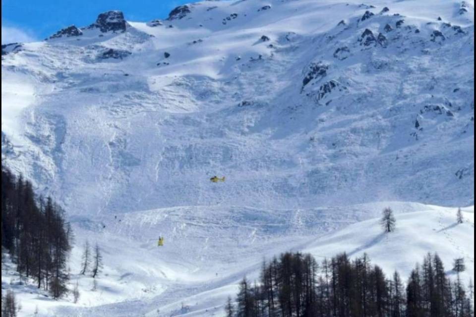 Quattro svizzeri muoiono sotto una valanga in Tirolo