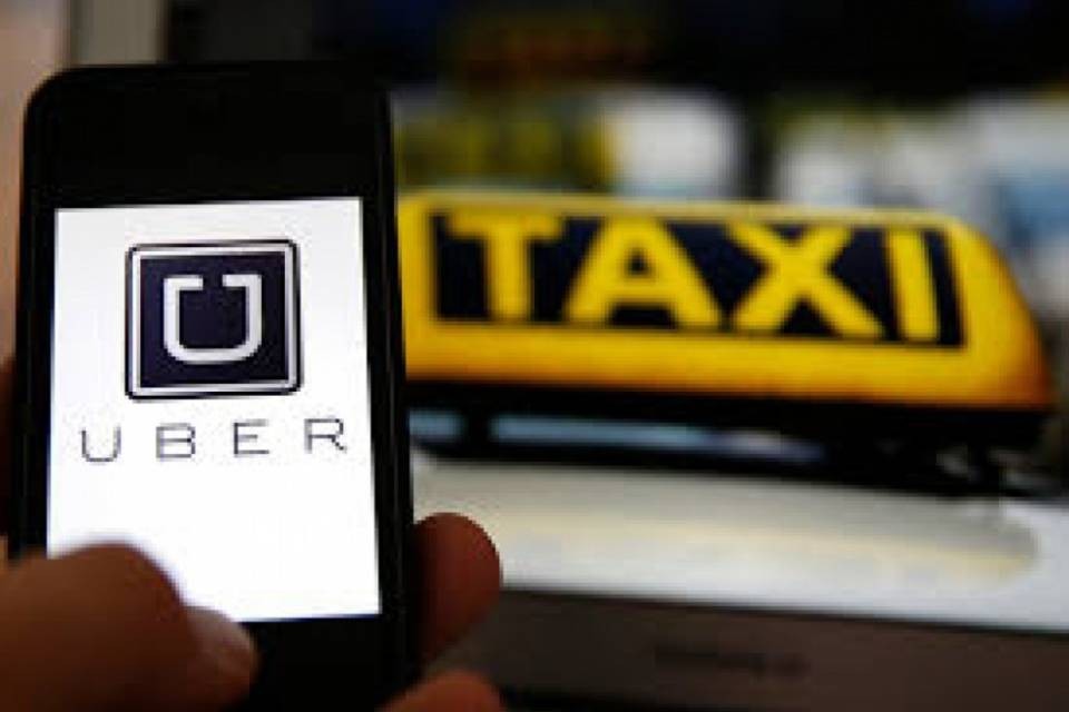 Prime multe contro due autisti Uber