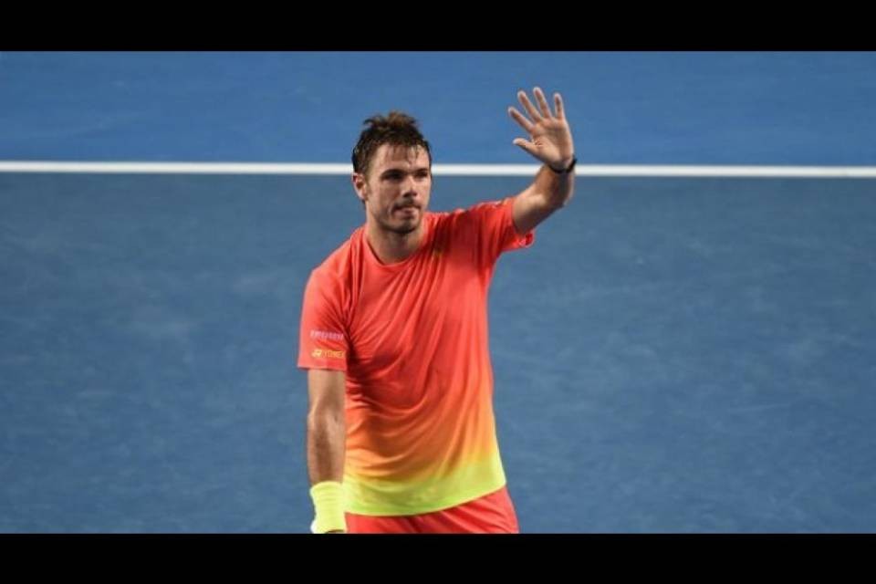 Wawrinka completa lo sfortunato tris