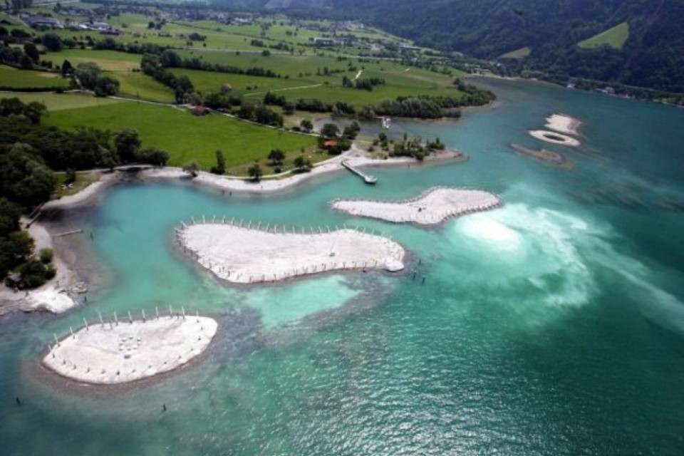 Arrivano le isole nel lago di Lugano