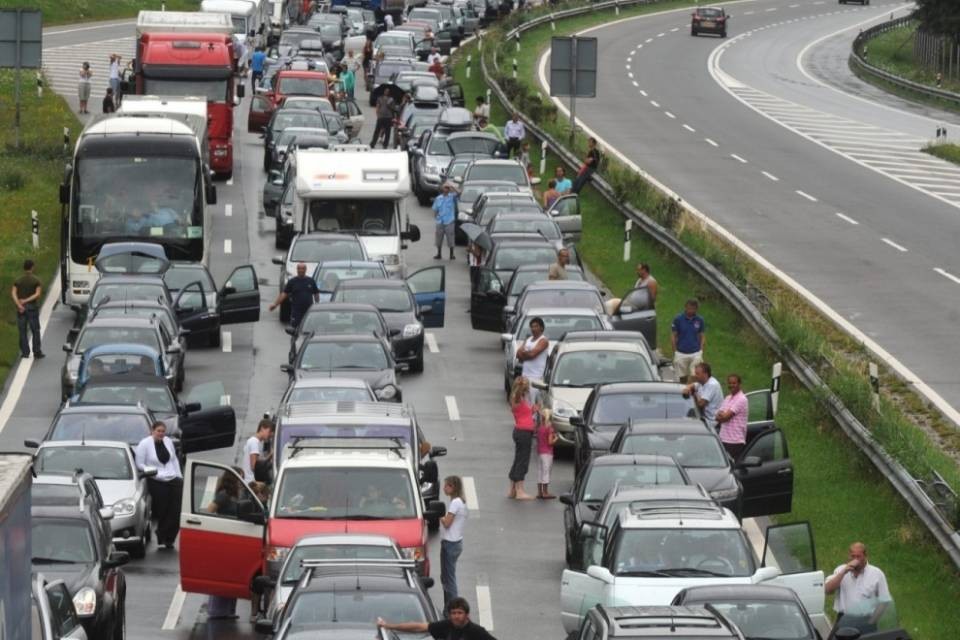 Tutti in partenza... e in coda