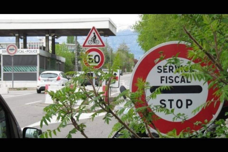 Cinque svizzeri feriti in un incidente