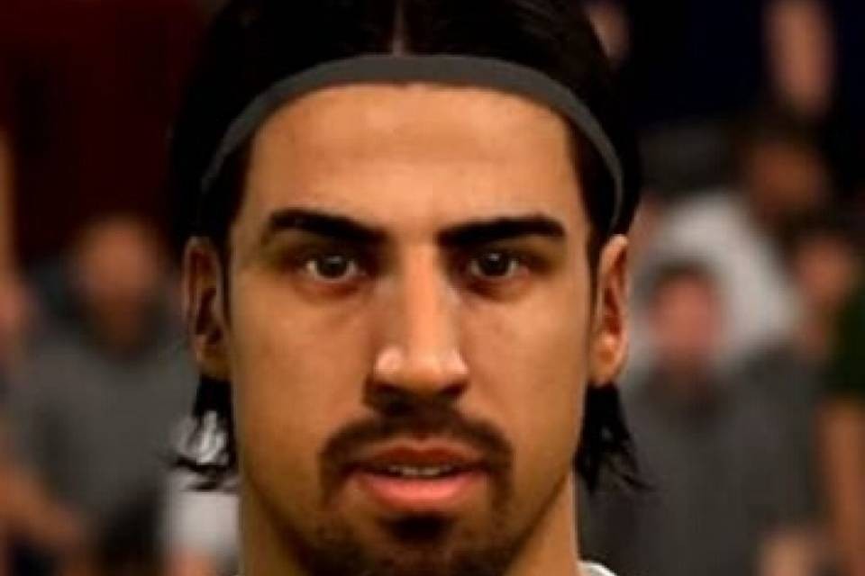 Khedira, cornuto e mazziato