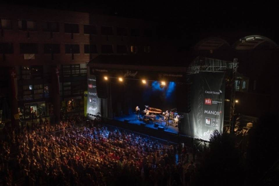 La musica di Estival vince ai quarti di finale: un successo!