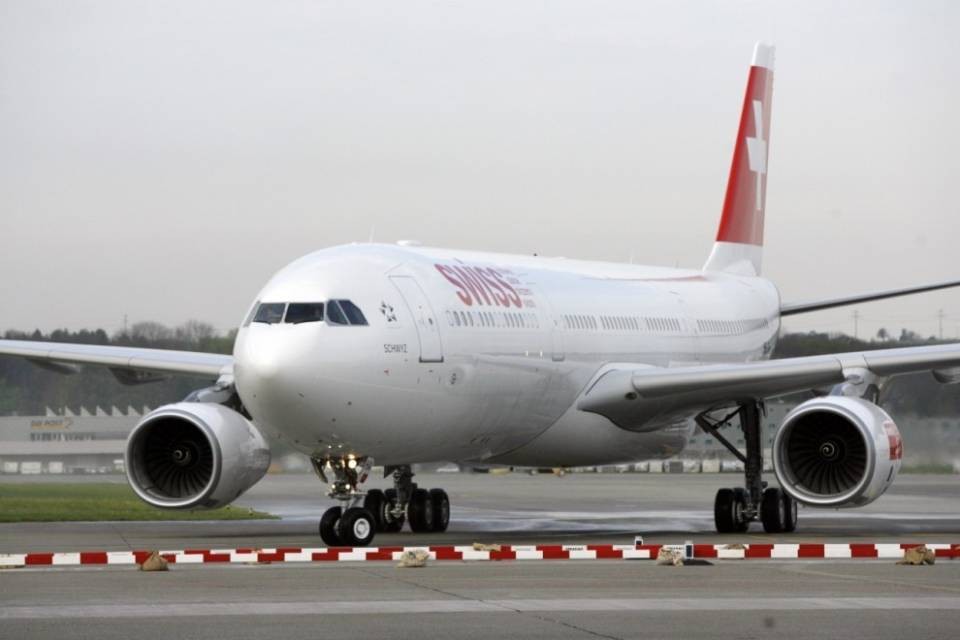 Aerodromi militari per l'aviazione di linea