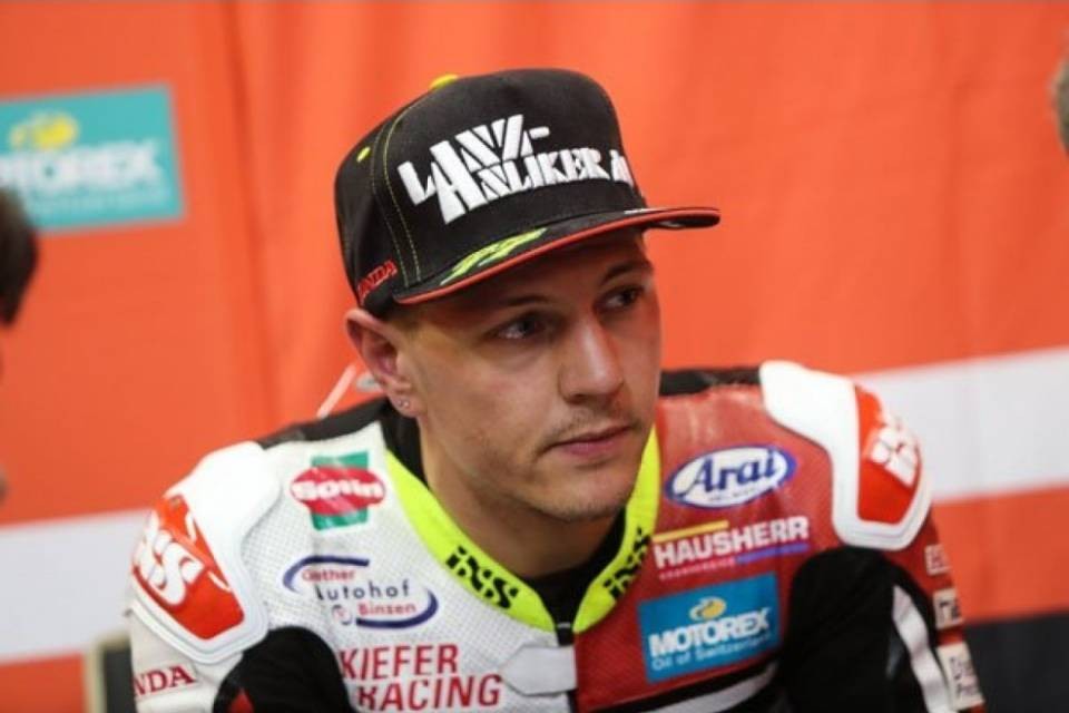 Aegerter squalificato, Lüthi guadagna 5 punti