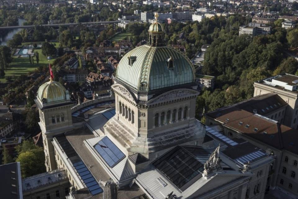 C'è chi trama un "Widmer-Schlumpf bis"