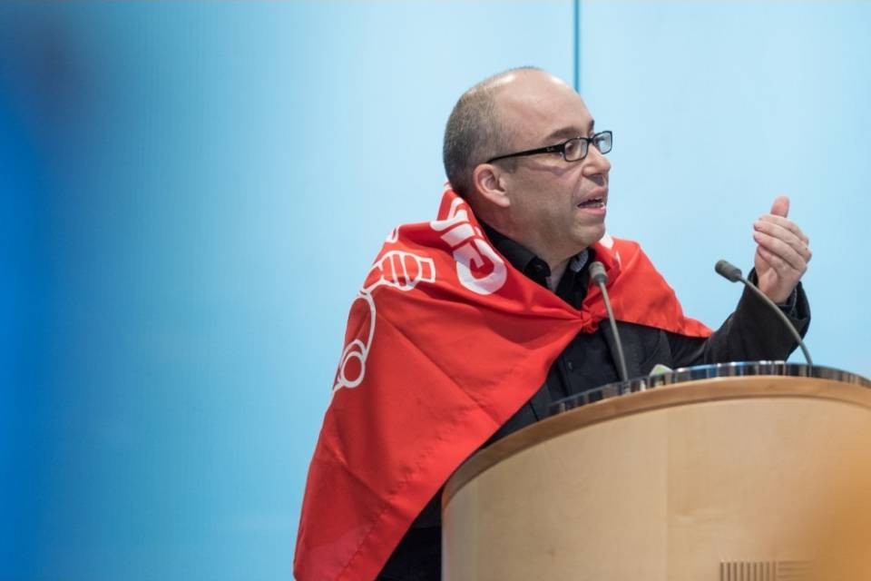 "Governo, risarcite quei premi non pagati!"