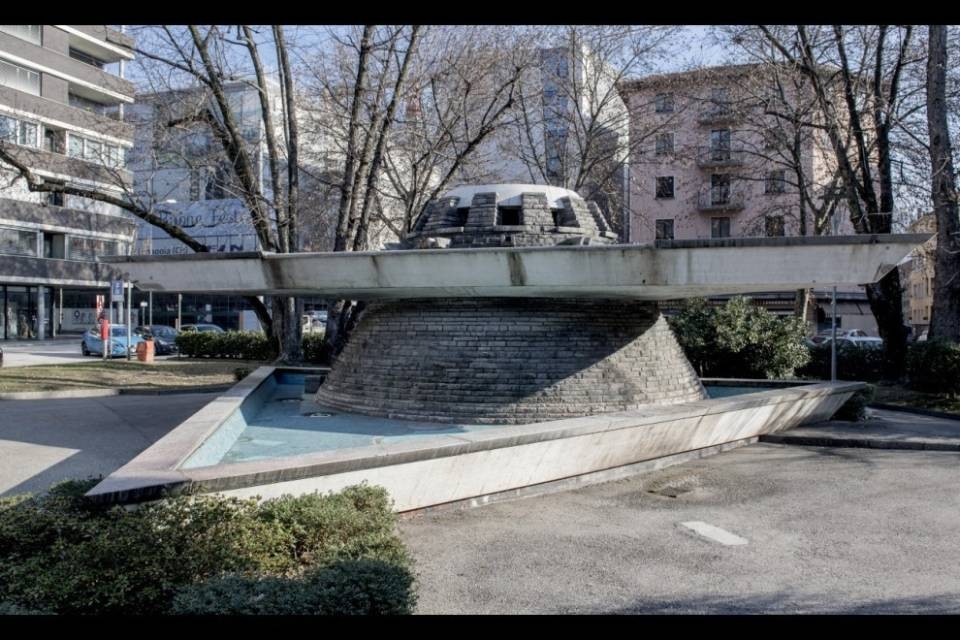 Un autosilo in Piazza Molino Nuovo?