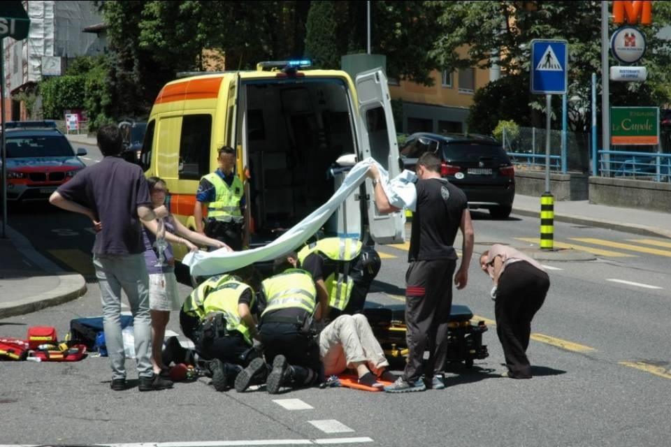 Ciclista ferito a Besso