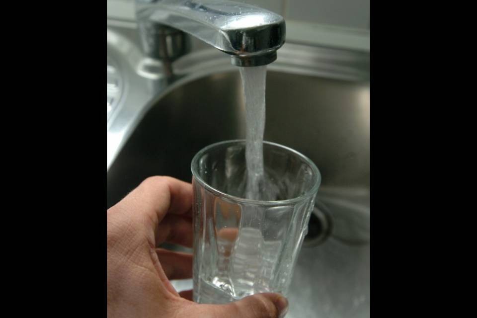 Acqua non potabile a Brusino Arsizio