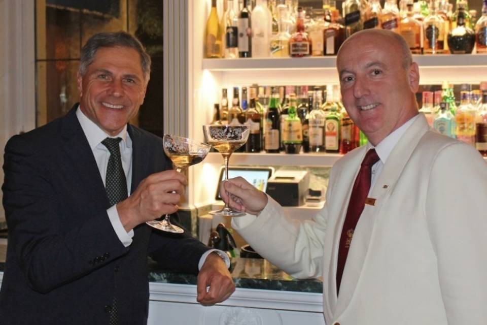 Lo Splendide si regala uno champagne bar