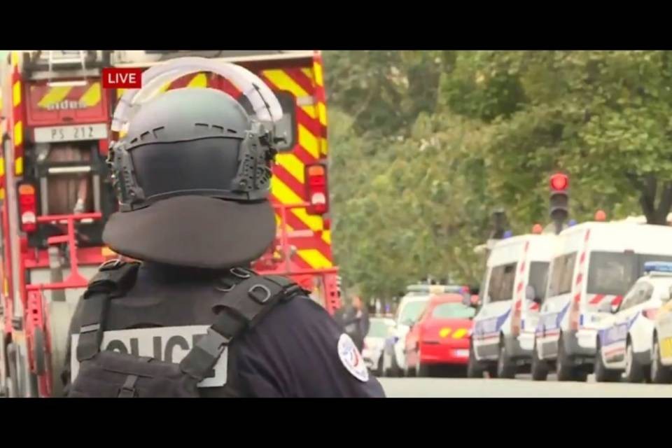 Strage in questura, ora indaga l'antiterrorismo
