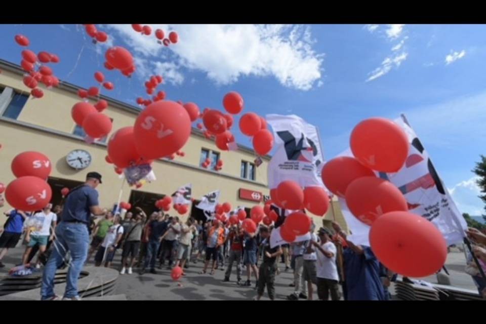 "Meyer, ovunque tu sia scendi dalle nuvole"