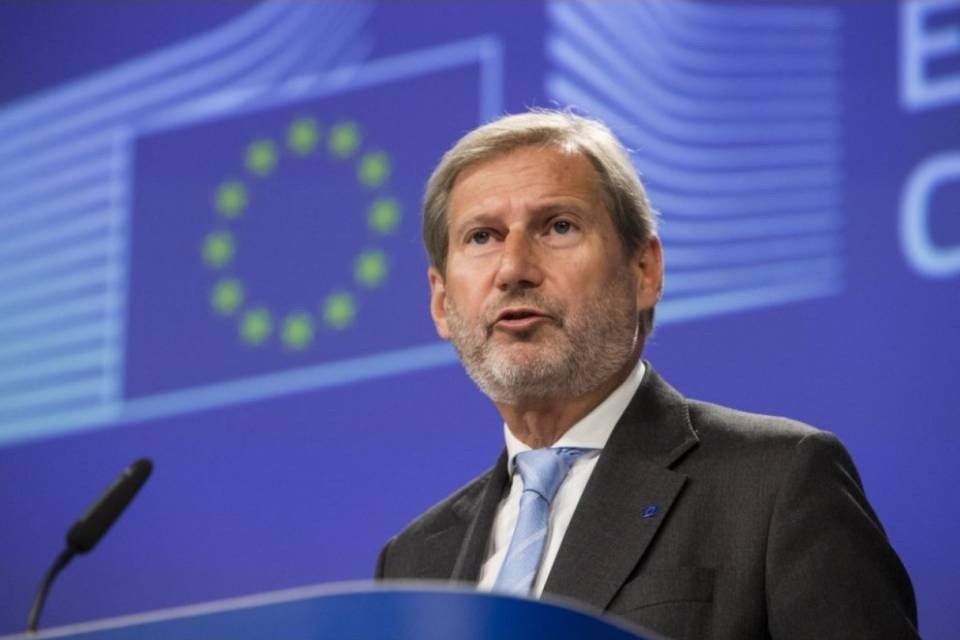 Svizzera-UE: “niente nuovi accordi senza accordo quadro”
