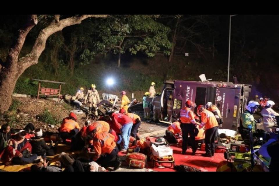 Hong Kong, 19 morti in un incidente stradale