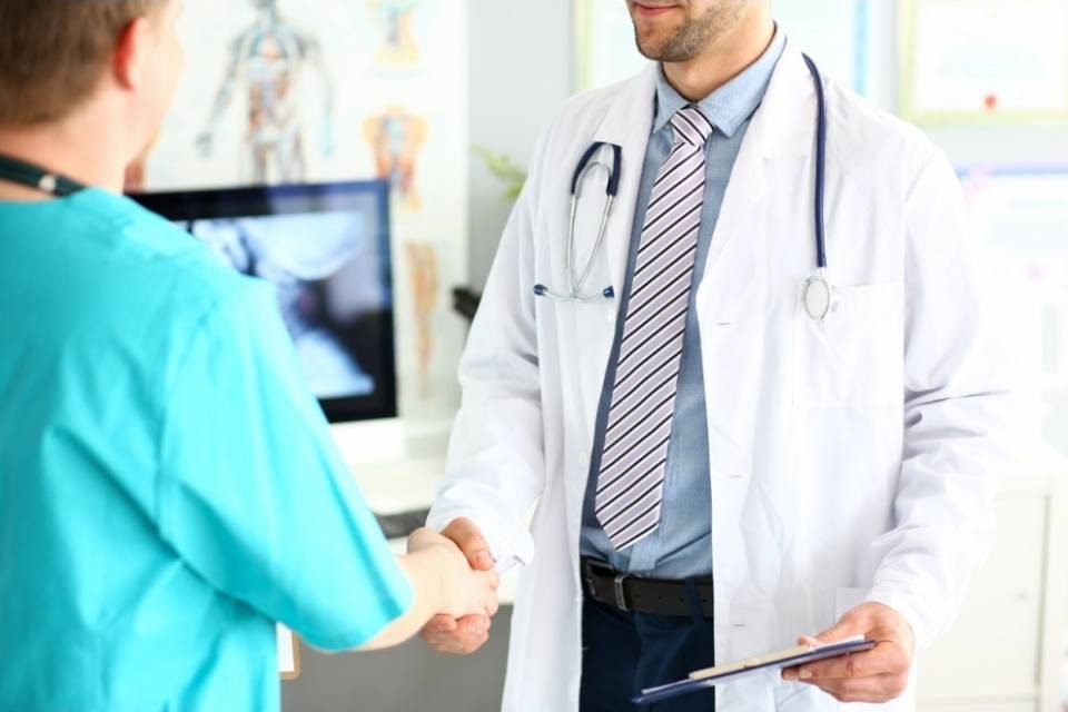 I Cantoni dovranno regolare il numero di medici