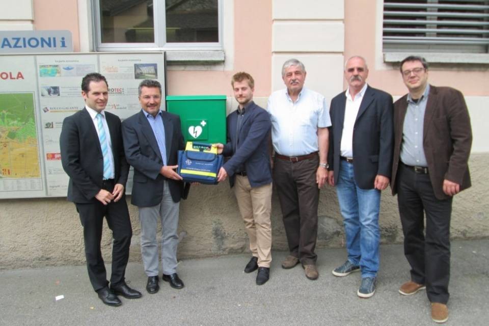 Gordola, a disposizione i nuovi defibrillatori