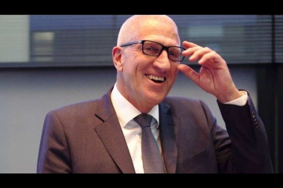Raiffeisen: "Vincenz restituisca denaro dell'accordo Investnet"