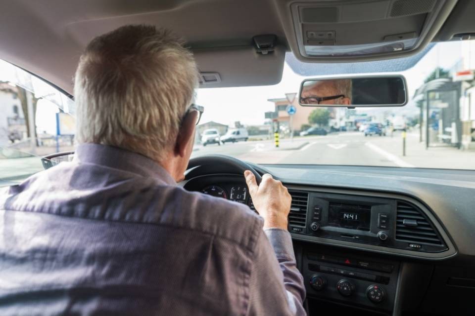Controlli per i conducenti a partire dai 75 anni