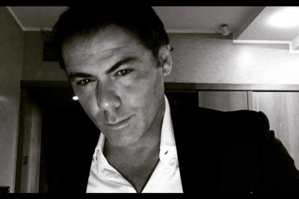 "Il sindaco di Novazzano si inginocchi a me"