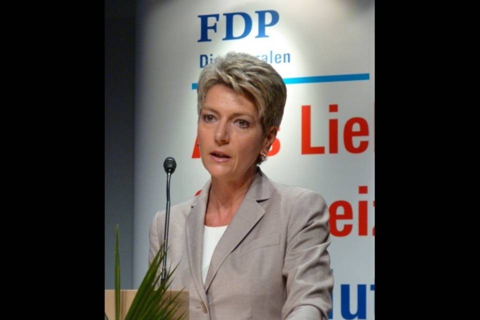 Karin Keller-Sutter sempre più favorita