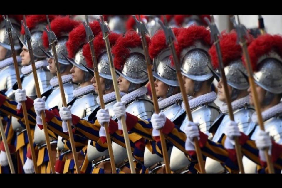 23 nuove guardie svizzere