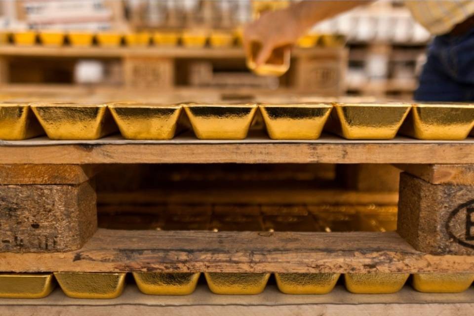 Riciclaggio d'oro, indagati tre ticinesi