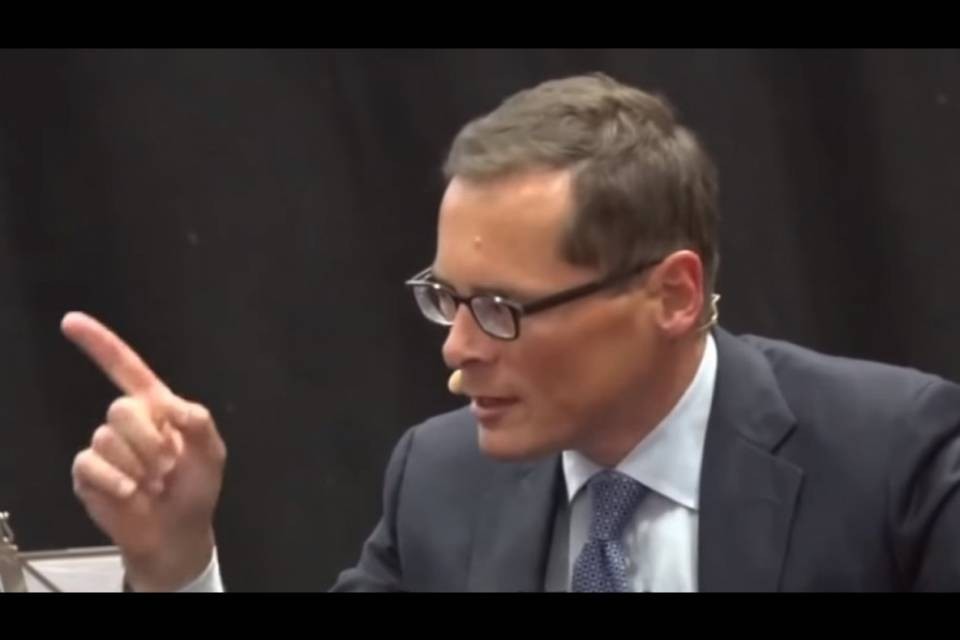 Roger Köppel ritira la sua candidatura agli Stati