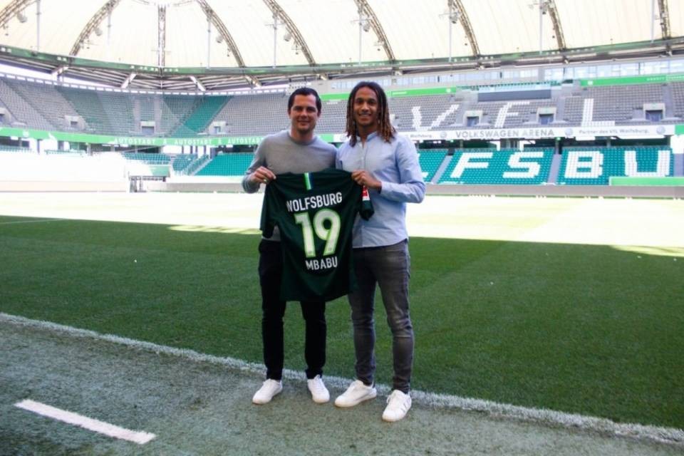 Kevin Mbabu al Wolfsburg
