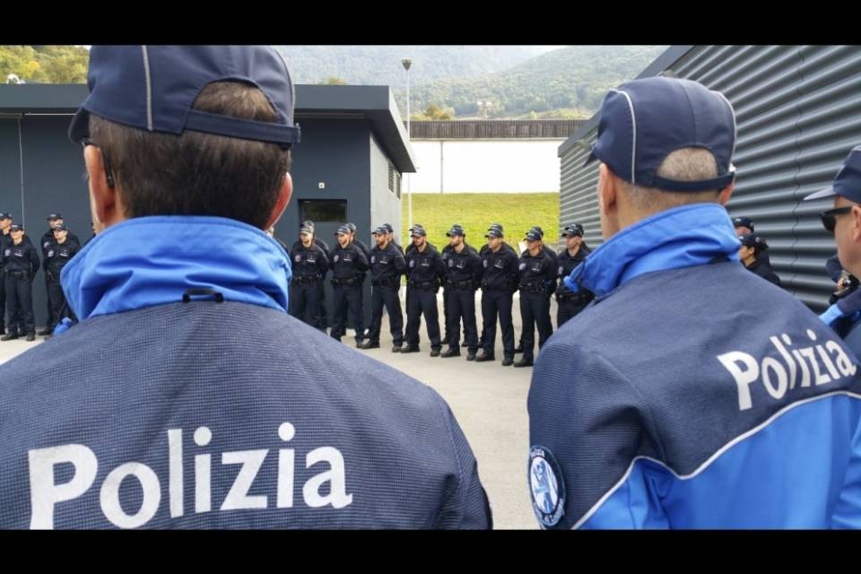 Manifestazione antifascista non autorizzata: 29 fermi a Berna