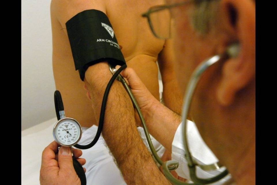 "Ho la pressione alta, non espelletemi"