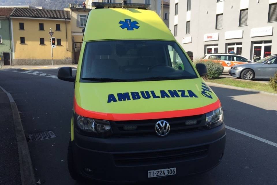 Ragazzo e ragazza si scontrano ad Arbedo