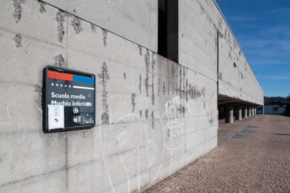 La docente si difende: "Mai usato quelle parole in classe"