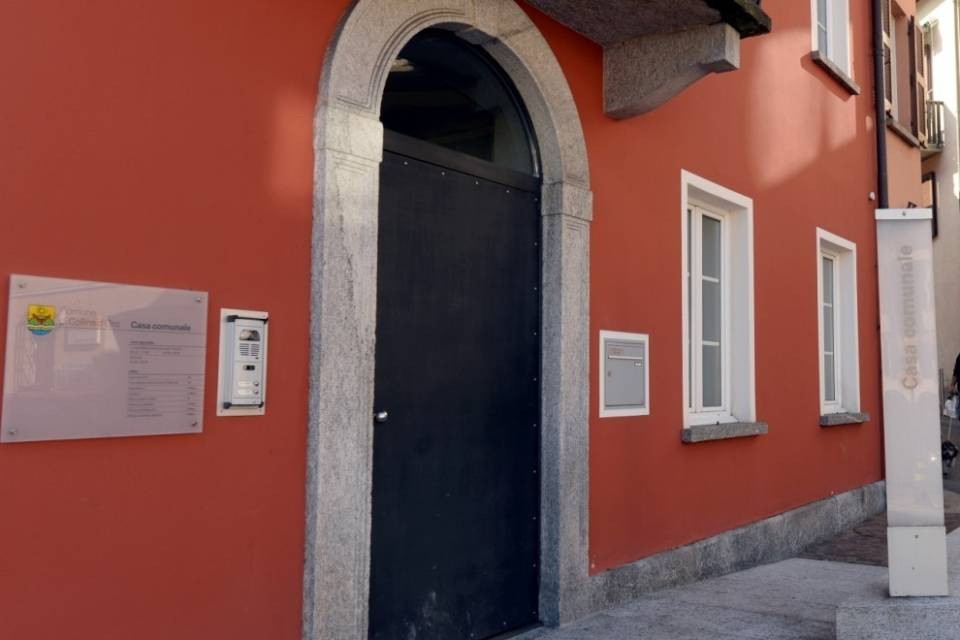 Sanzionati sindaco e vicesindaco di Collina d'Oro