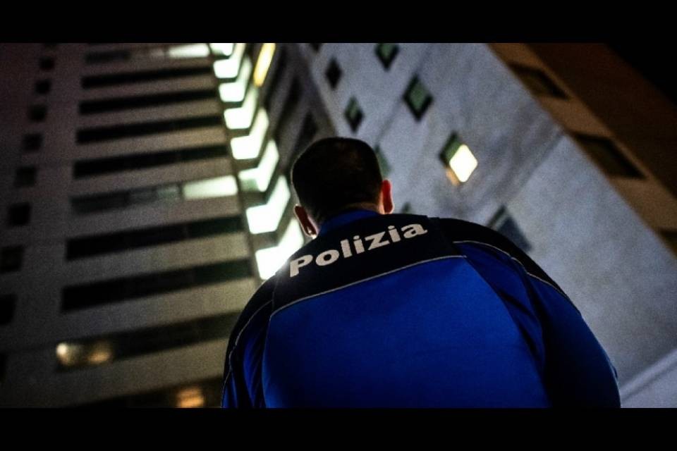 Poliziotto condannato con una "seconda chance"