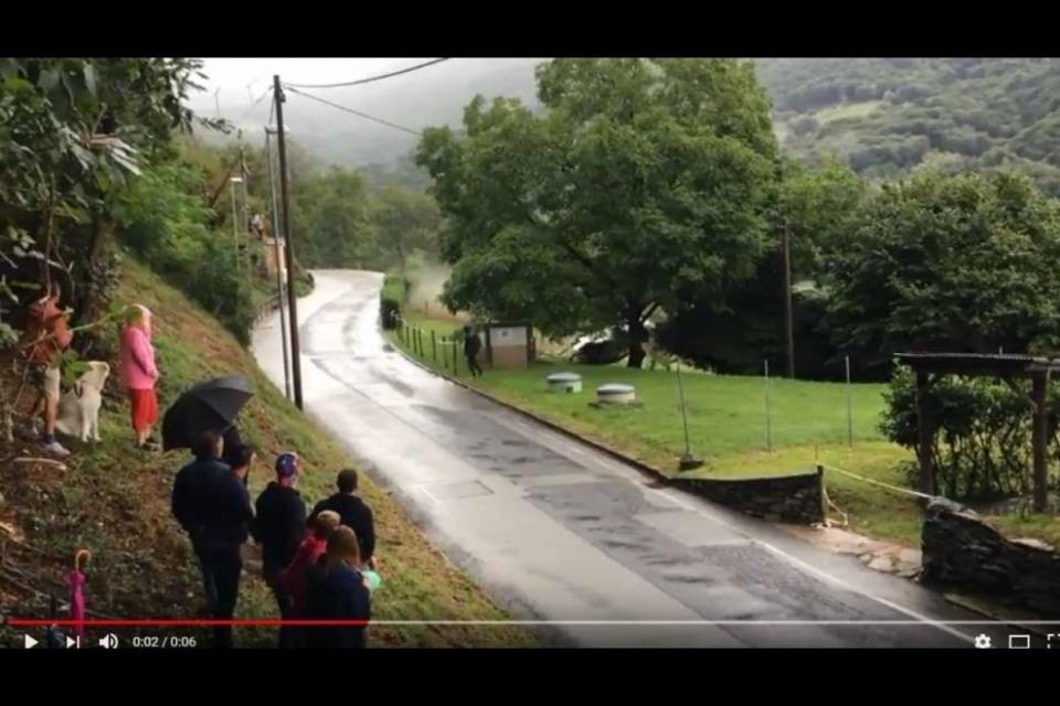 Incidente al rally, l'impressionante video di un lettore