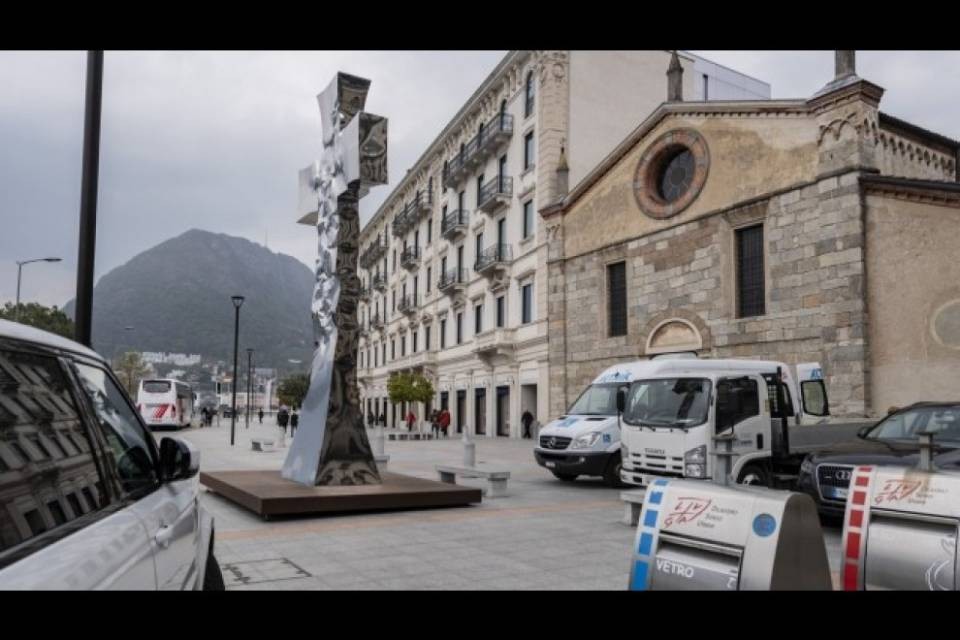 "Piazza Luini, un luogo per posteggi abusivi?"