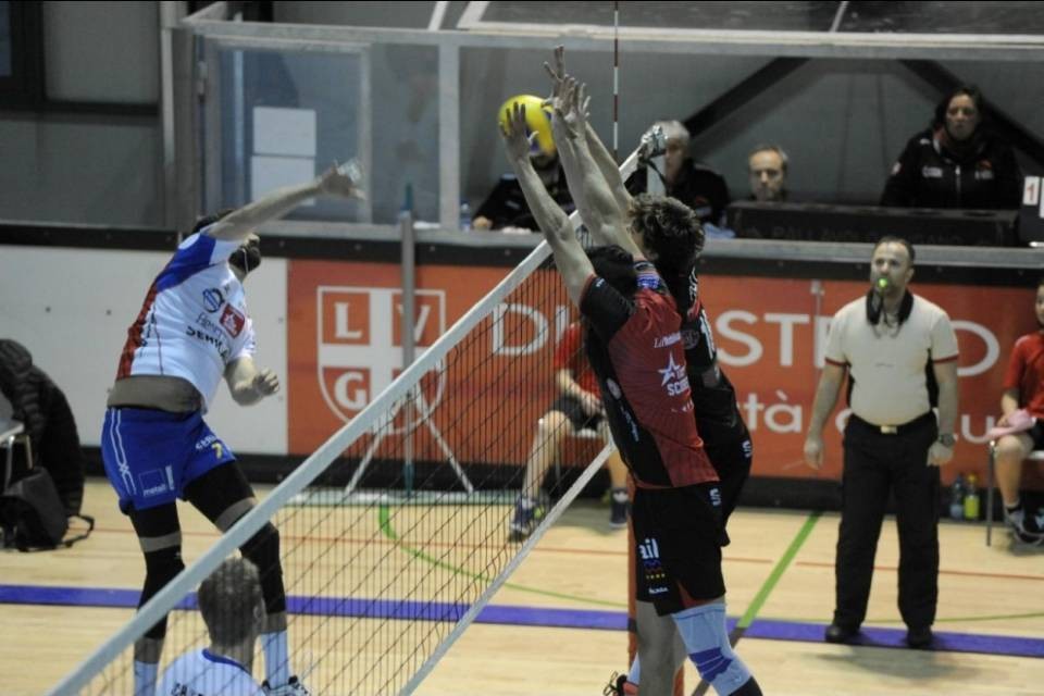 Hockey e Pallavolo si uniscono