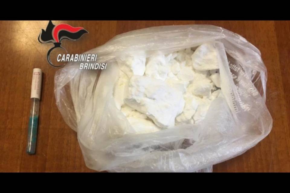 "È solo un panino al formaggio", invece era cocaina pura