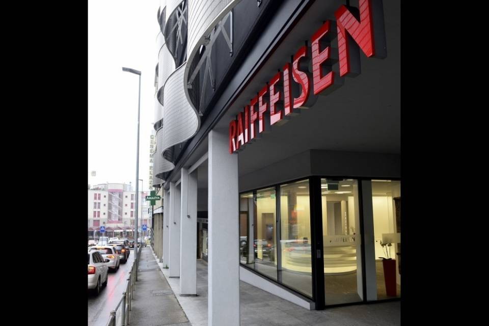 Raiffeisen nella bufera, Gantenbein rinuncia alla presidenza