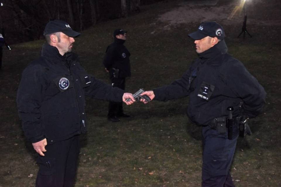 Consegnate le armi agli aspiranti poliziotti